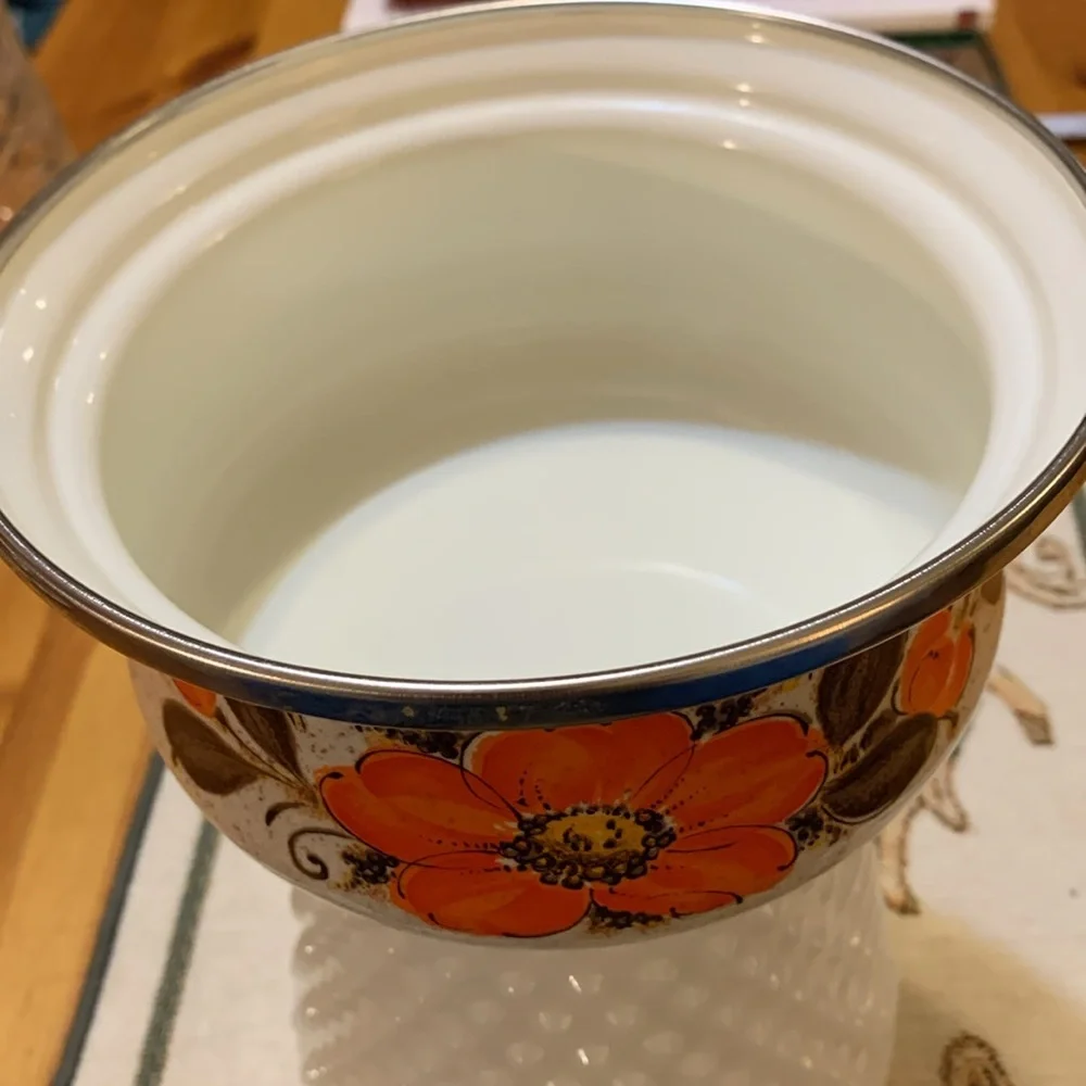 Vintage Sanko small pot EUC